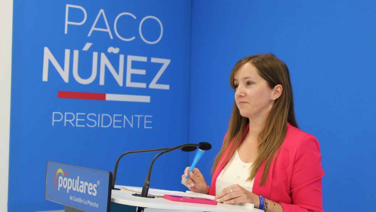 Rueda de Prensa de Tania Andicoberry