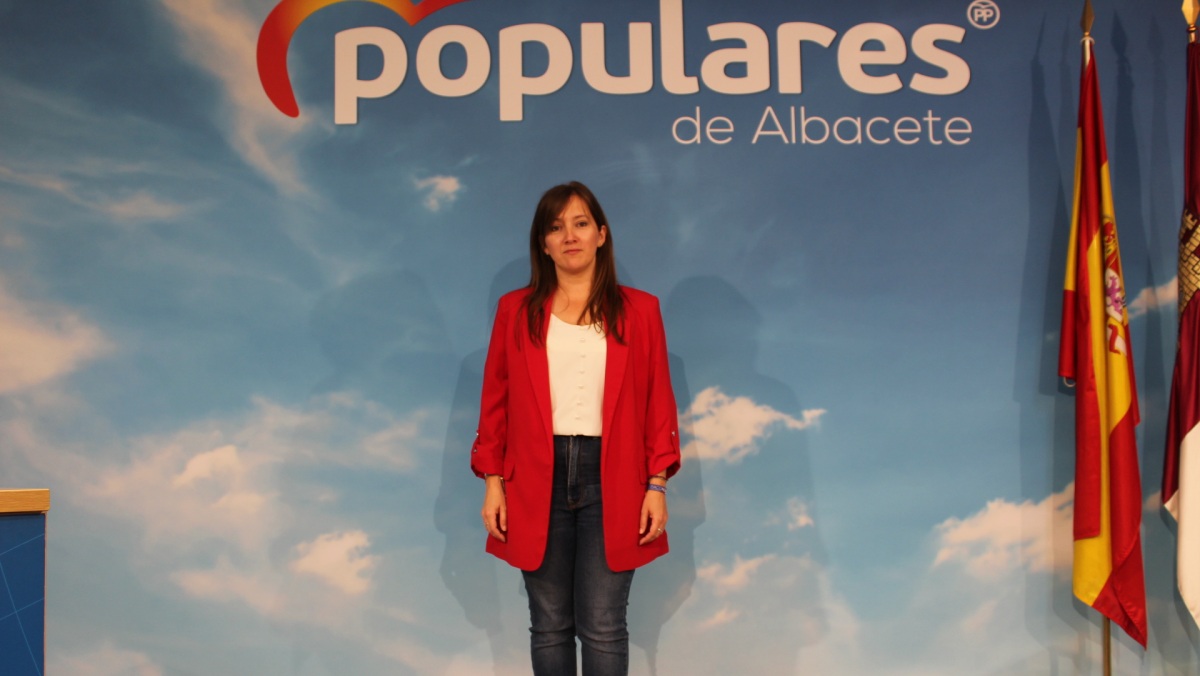 Tania Andicoberry en la sede del PP de Albacete