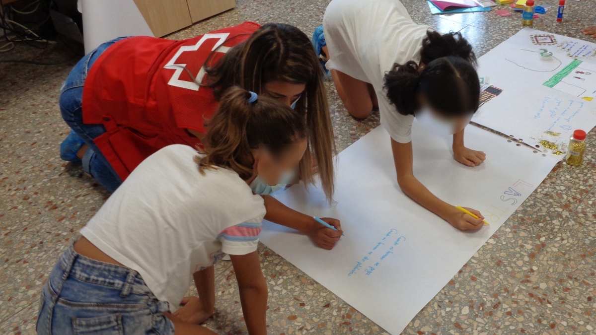 Cruz roja albacete participa en una iniciativa para dar voz a los menores que viven situaciones de violencia de género