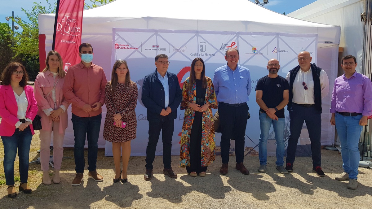 Foto de familia en Almansa (Albacete)