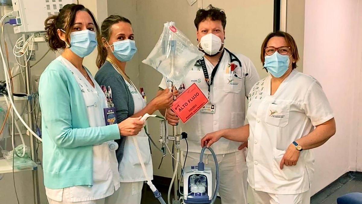 El Hospital de Villarrobledo implanta la terapia de alto flujo con cánulas nasales en la planta de Medicina Interna / JCCM