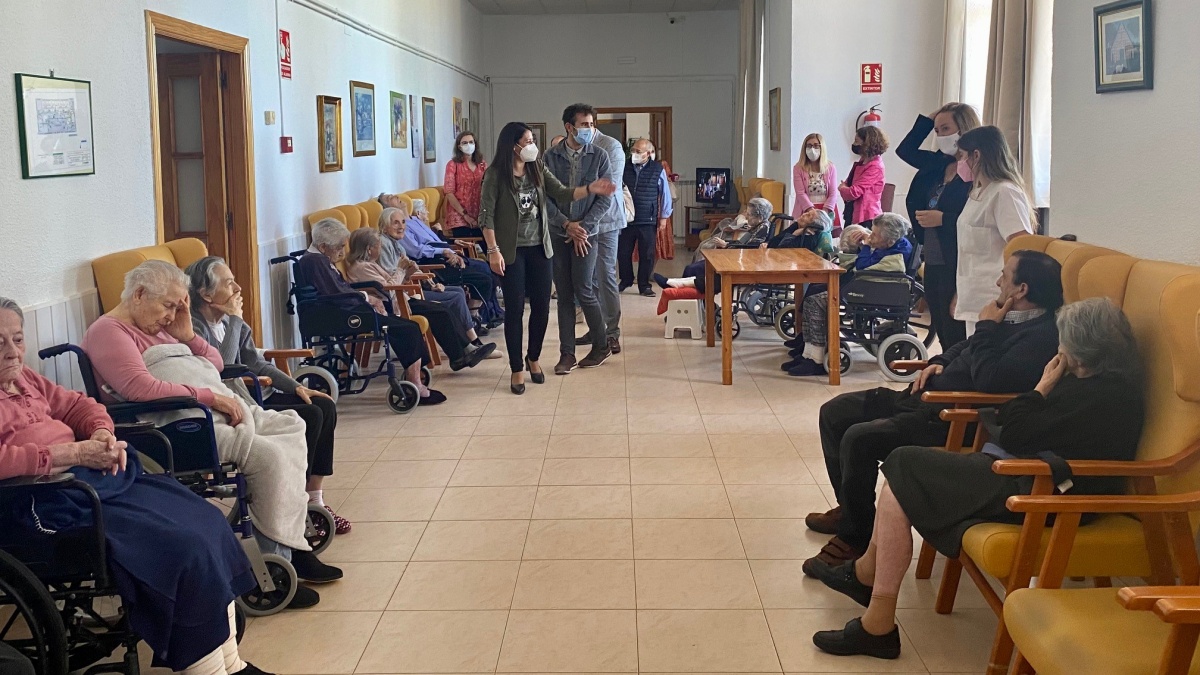 Castilla-La Mancha financia con 7,1 millones de euros 187 proyectos de mejora de infraestructuras y equipamientos de centros de atención a personas mayores / JCCM