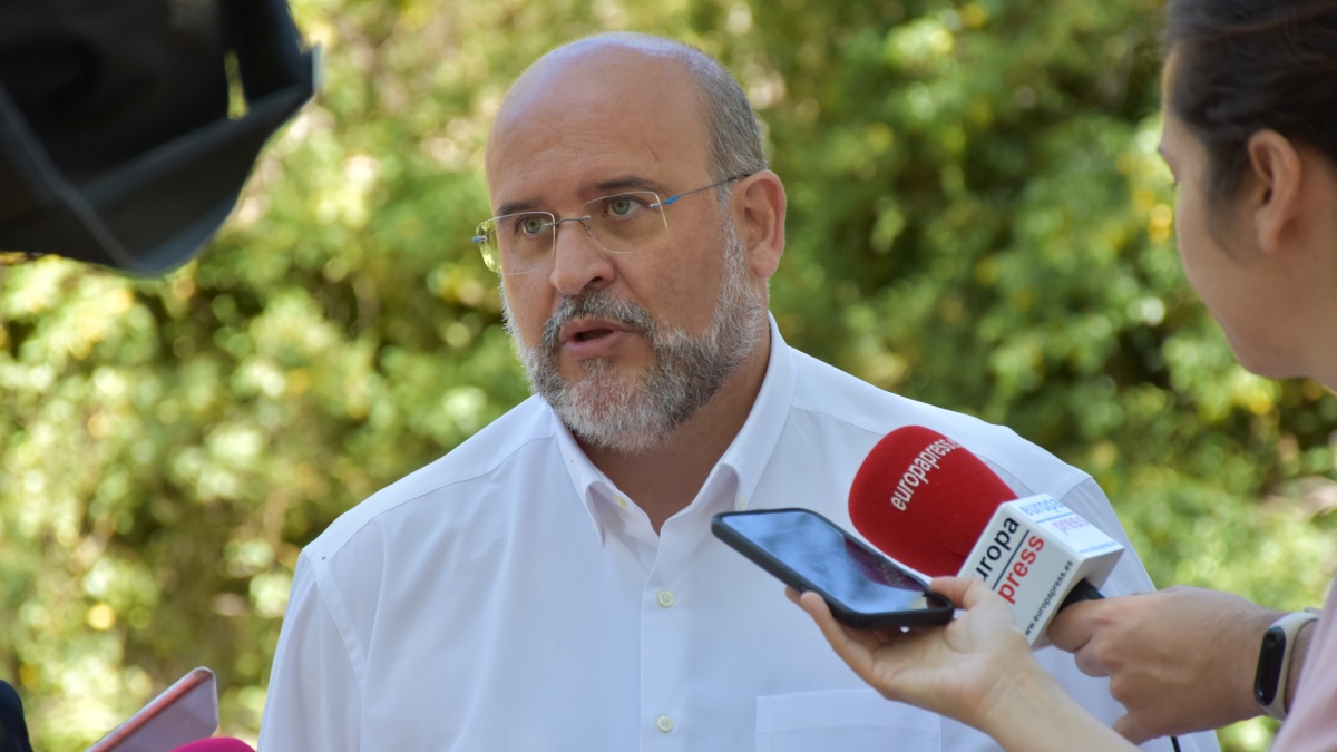 El vicepresidente autonómico ha visitado la zona para conocer in situ el desarrollo de los trabajos / JCCM