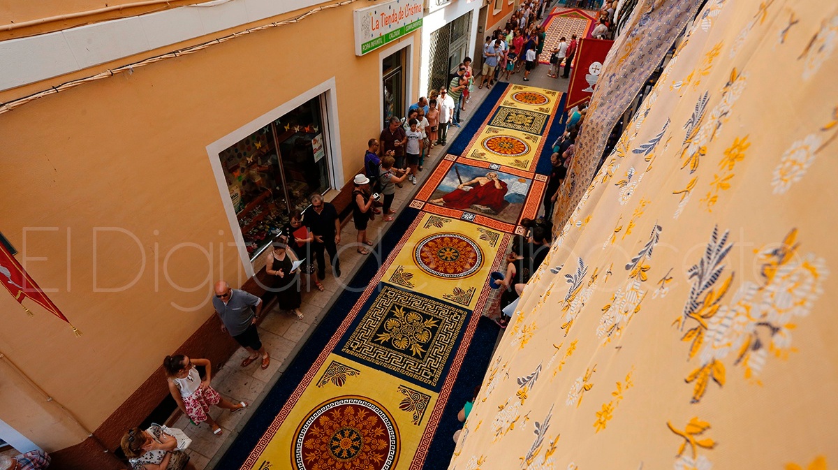 Emiliano García-Page en la inauguración del Museo de las Alfombras de Serrín de Elche de la Sierra / Foto: Ángel Chacón