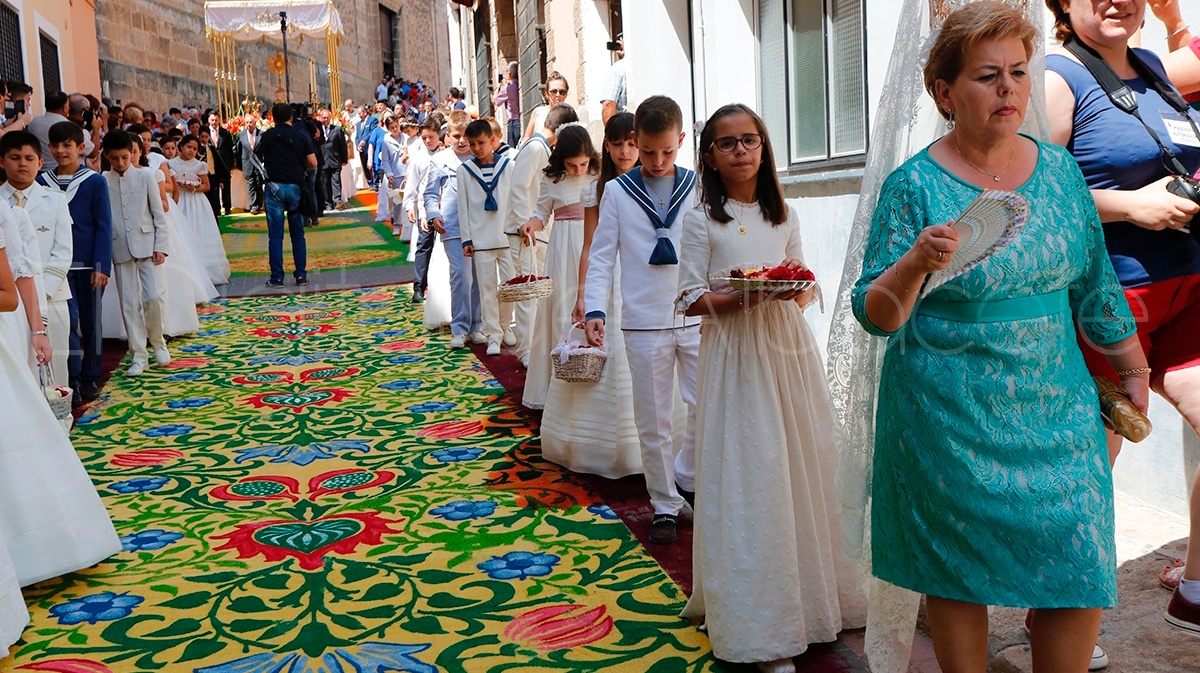 Procesión del Corpus en Elche de la Sierra / Imagen de archivo