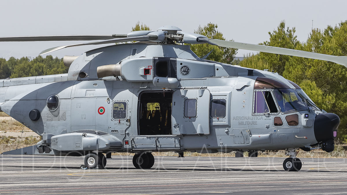 Helicópteros participantes en el APROC 2022 en Albacete / Fotos: Ángel Chacón