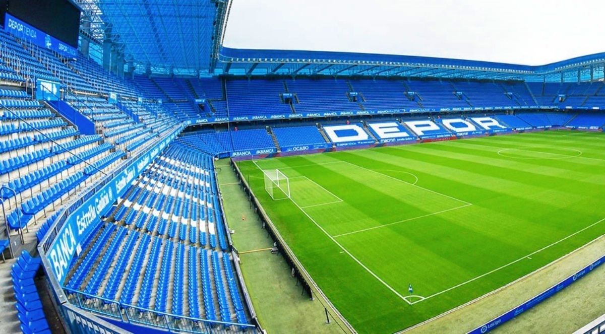 Deportivo y Albacete se juegan todo a una carta en Riazor