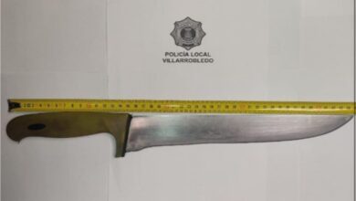 Cuchillo localizado por la Policía Local de Villarrobledo / Imagen: Policía Local de Villarrobledo