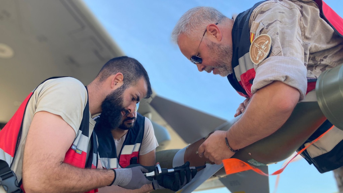 Eurofighter de Albacete realizan un espectacular lanzamiento de bombas guiadas por láser / Ejército del Aire