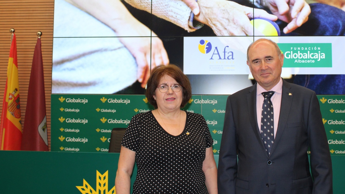 La Fundación Globalcaja acompaña a la Asociación AFA en el desarrollo de un programa de tratamiento no farmacológico / Fundación Globalcaja