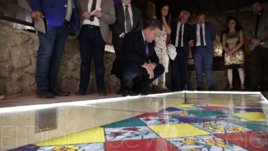 Emiliano García-Page en la inauguración del Museo de las Alfombras de Serrín de Elche de la Sierra / Foto: Ángel Chacón