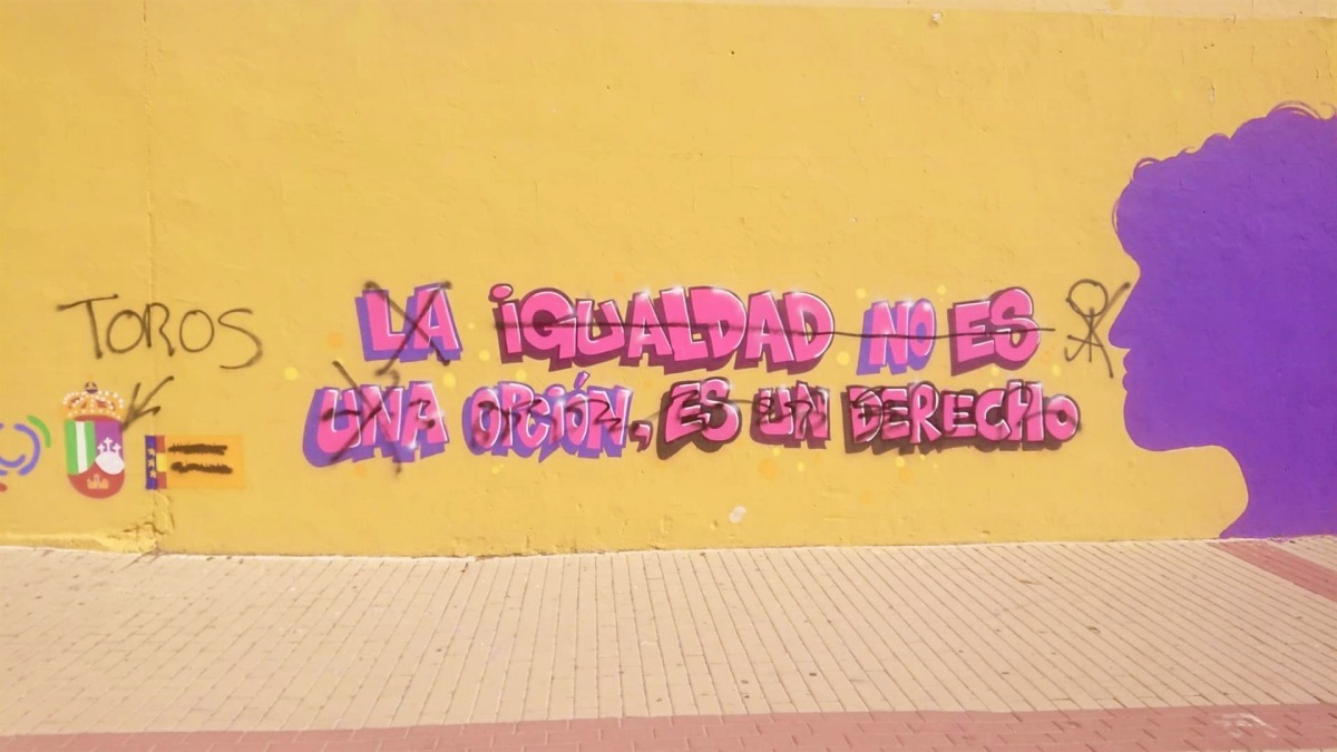 Mural atacado por los vándalos