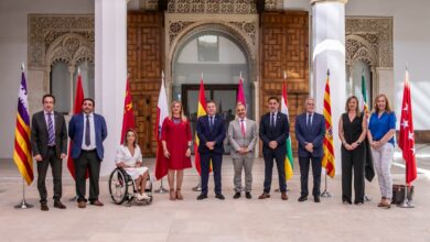 El jefe del Ejecutivo regional, Emiliano García-Page, recibe, en Toledo, a los integrantes de la Conferencia de Presidentes y Presidentas de Parlamentos Autonómicos (COPREPA), en el Palacio de Fuensalida. (Fotos: D. Esteban González // JCCM)