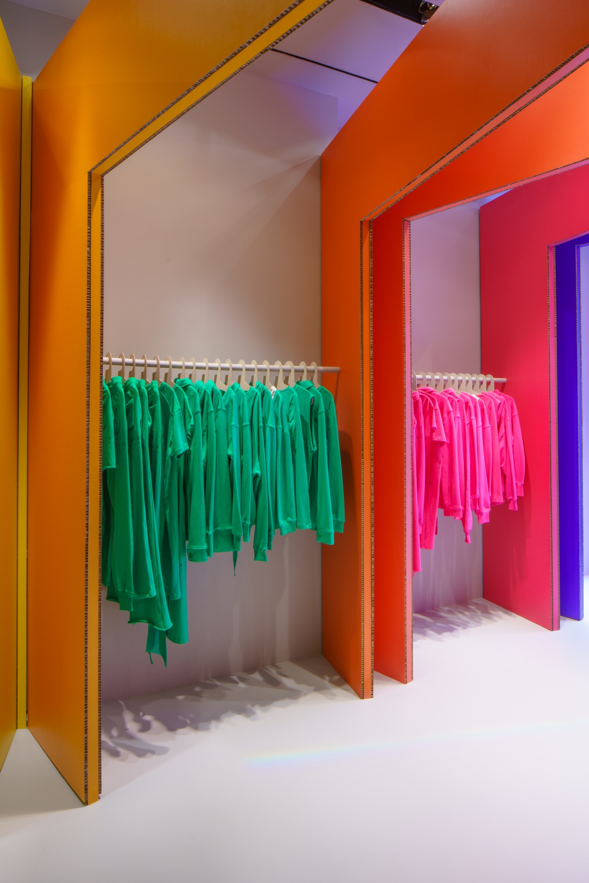Dos albaceteños diseñan una tienda de cartón en Nueva York / FOTOS: Michael Vahrenwald