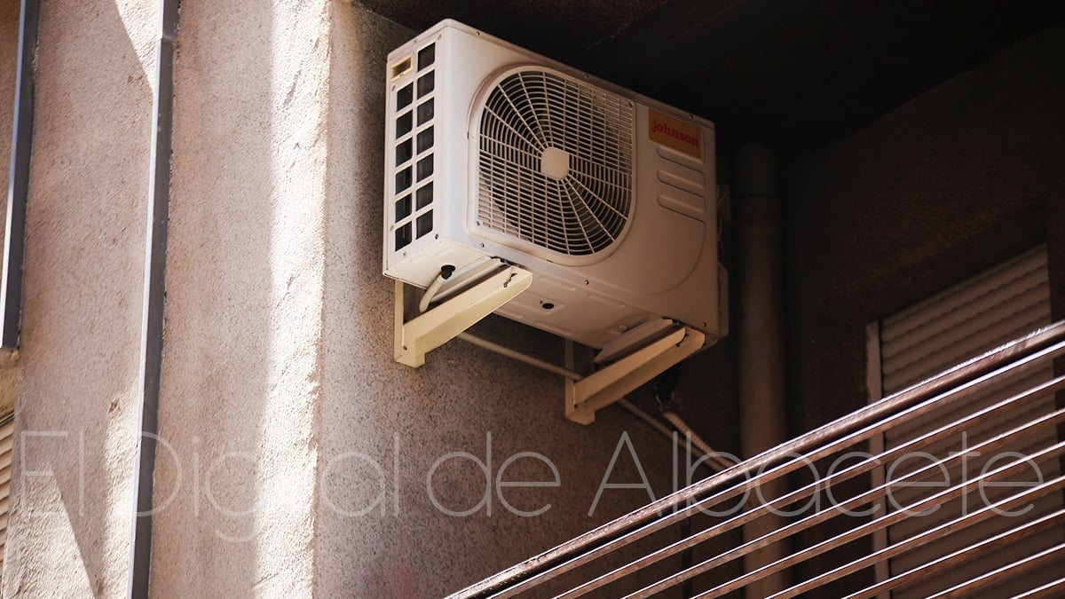 Un aparato de aire acondicionado en Albacete