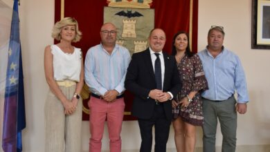 El alcalde de Albacete, Emilio Sáez, con la Corporación de Aguas Nuevas / Ayt. Albacete