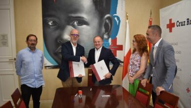 El alcalde de Albacete destaca el compromiso de Cruz Roja con las personas en situación de riesgo o exclusión social / Foto: Ayto. Albacete