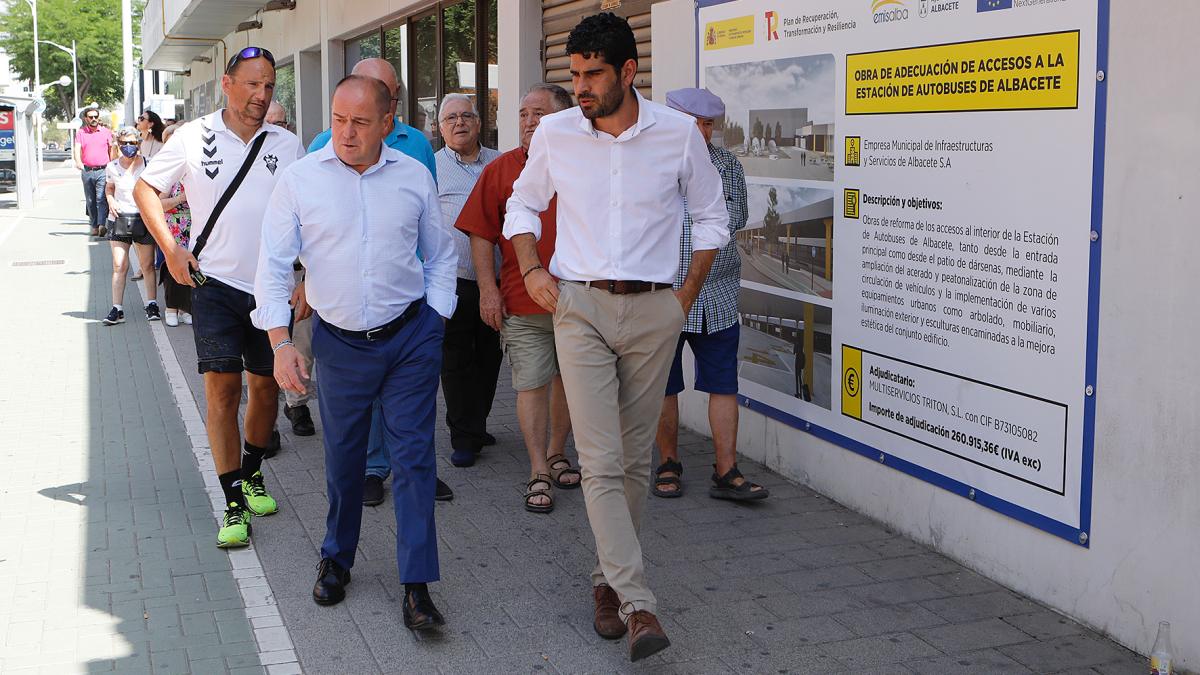 La creación de una nueva plaza y el derribo del muro del patio de dársenas permiten integrar la Estación de Autobuses en el barrio / Ayto. Albacete