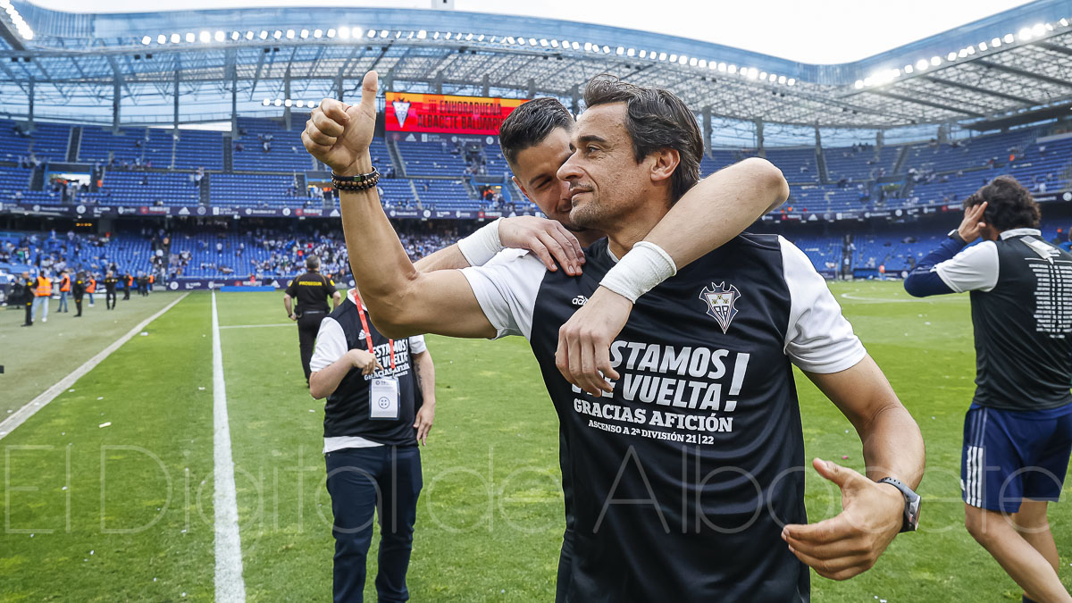 Noguerol celebra el ascenso del Albacete en Riazor