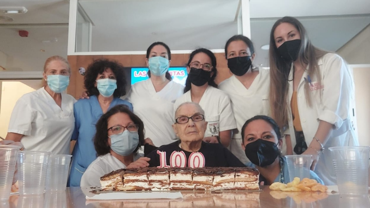 Esta vecina de Socovos sopla las velas de su 100 cumpleaños / Imagen cedida
