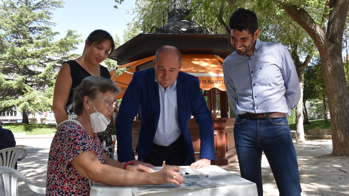 El Ayuntamiento de Albacete recupera los quioscos de lectura al aire libre / Ayto. Albacete