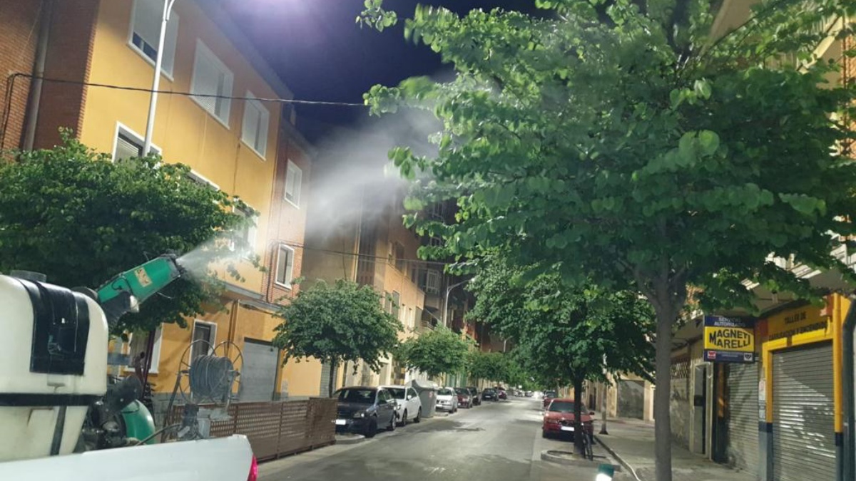 Tratamiento de fumigación contra la galeruca en Albacete / Imagen: Ayto. Albacete