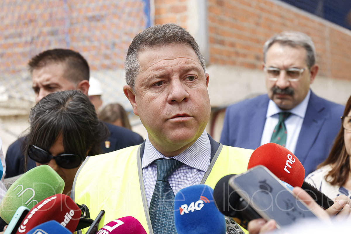 El presidente de Castilla-La Mancha, Emiliano García-Page, visita las obras del Hospital de Albacete/ Fotos: Ángel Chacón