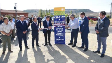 El presidente de Castilla-La Mancha, Emiliano García-Page, inaugura, en Milmarcos (Guadalajara), las obras de acondicionamiento de la CM-2107 en el tramo Turmiel-Milmarcos. (Fotos: José Ramón Márquez // JCCM)