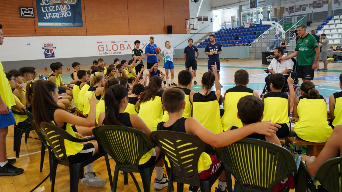 Finaliza el campus organizado por la Escuela de Baloncesto CP La Roda y el club de ACB UCAM Murcia / Ayto. La Roda