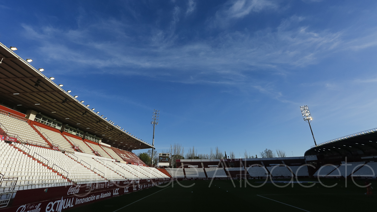 Iluminación del Estadio Carlos Belmonte en Albacete / Imagen de archivo