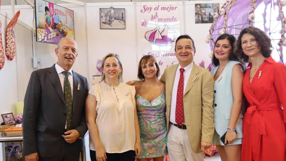 El consejero de Agricultura, Agua y Desarrollo Rural, Francisco Martínez Arroyo, inaugura la XLVIII Feria Internacional del Ajo de Las Pedroñeras / Foto: JCCM
