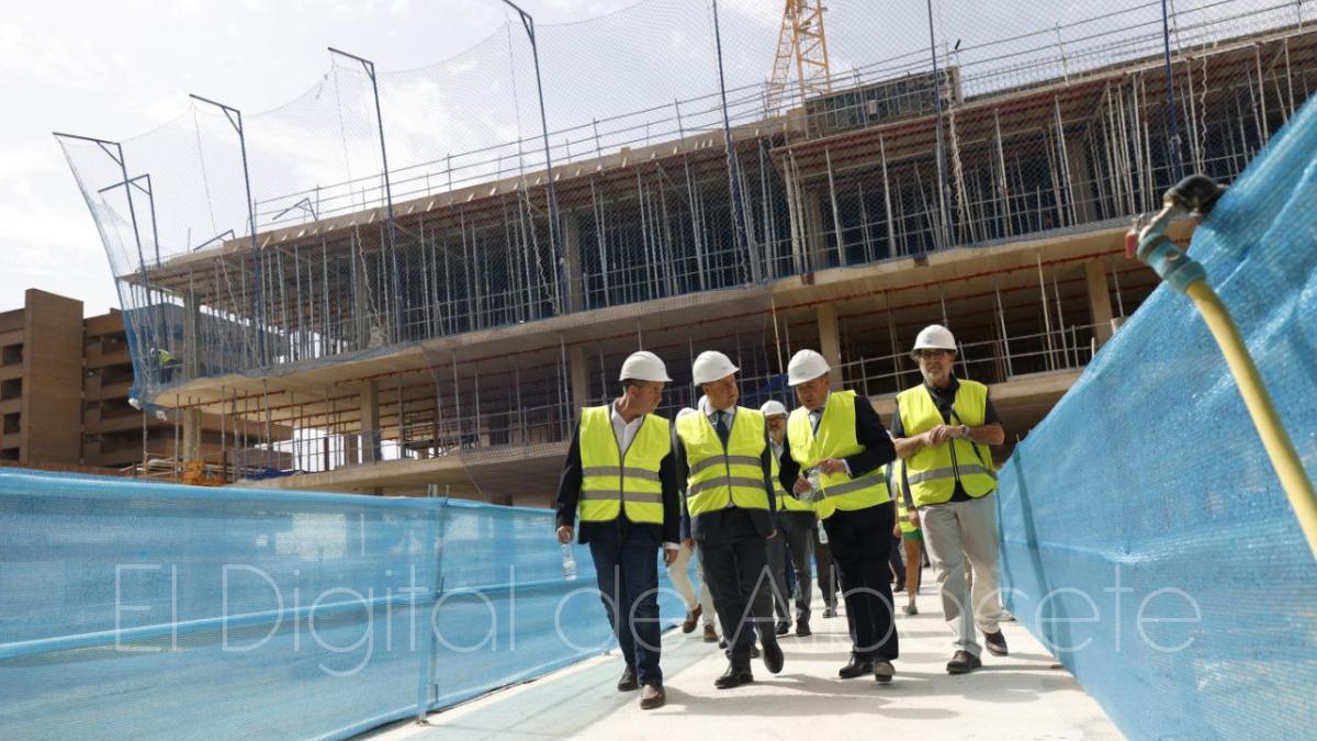 Albacete Hospital will have the latest technology to become the reference health center Albacete Hospital will have the latest technology to become the reference health center