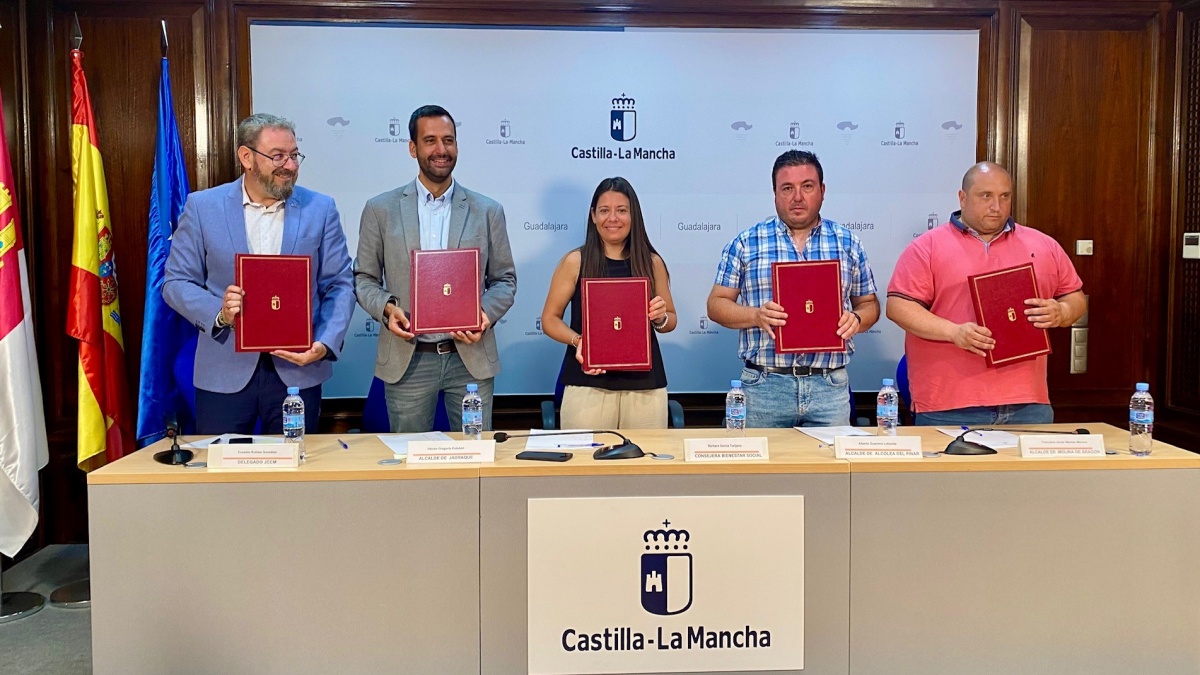 El Gobierno de Castilla-La Mancha avanza en la prestación mancomunada de la Ayuda a Domicilio en zonas con alto riesgo de despoblación / JCCM