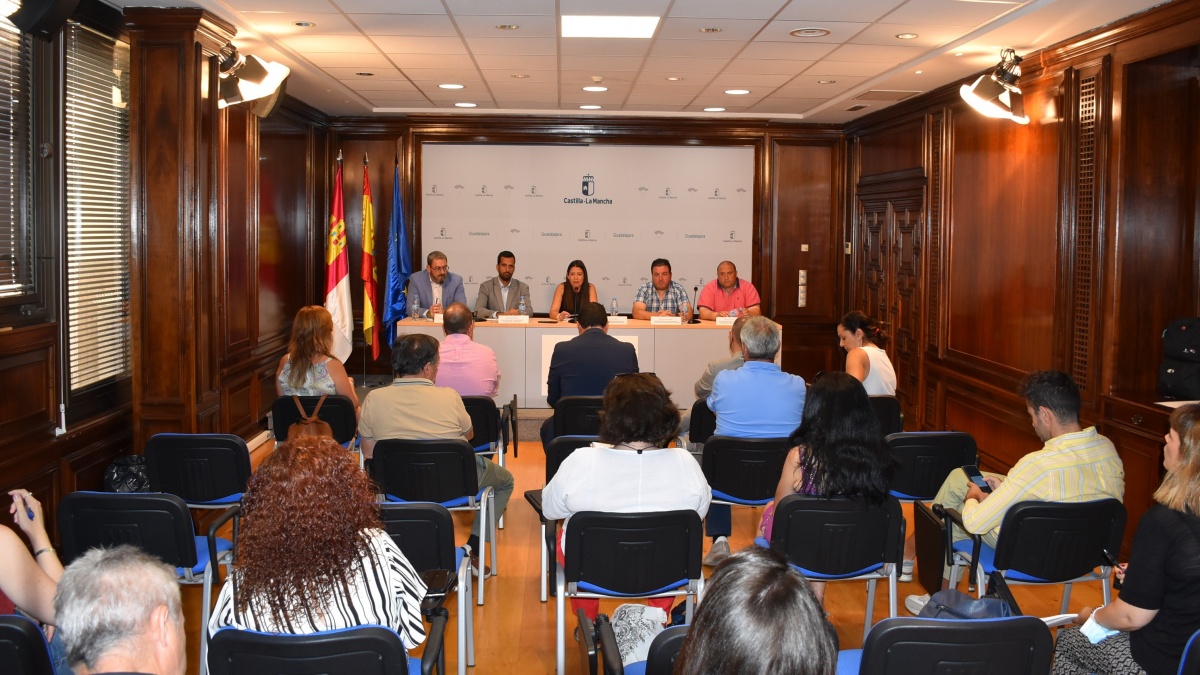 El Gobierno de Castilla-La Mancha avanza en la prestación mancomunada de la Ayuda a Domicilio en zonas con alto riesgo de despoblación / JCCM