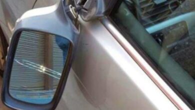 Retrovisor roto - Albacete - Foto de archivo