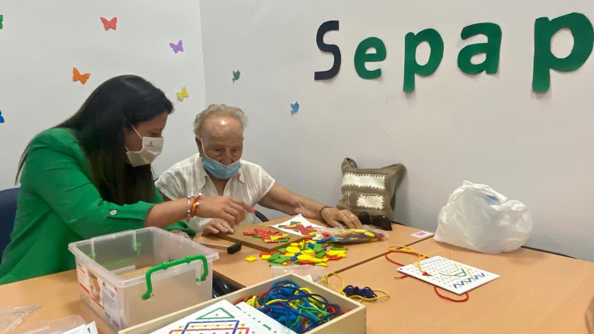 La consejera de Bienestar Social inaugura un SEPAP-MejoraT en Fuensalida / Foto: JCCM