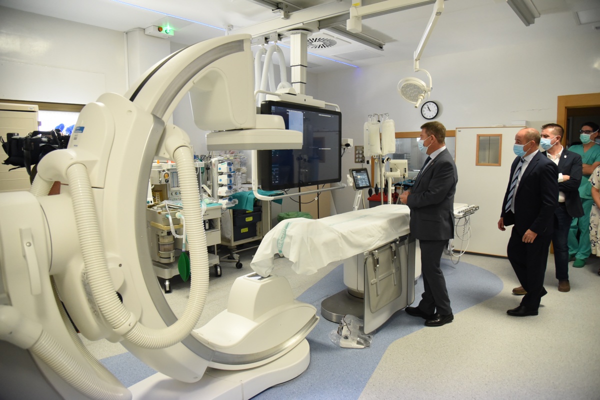 Emiliano García-Page visita al Servicio de Radiológica del Hospital de Albacete / JCCM