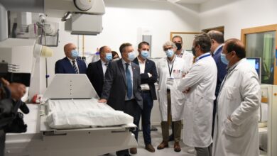 Emiliano García-Page visita al Servicio de Radiológica del Hospital de Albacete / JCCM