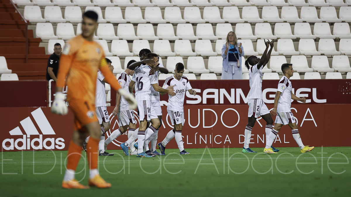 Posiciones de s. d. huesca contra albacete balompié