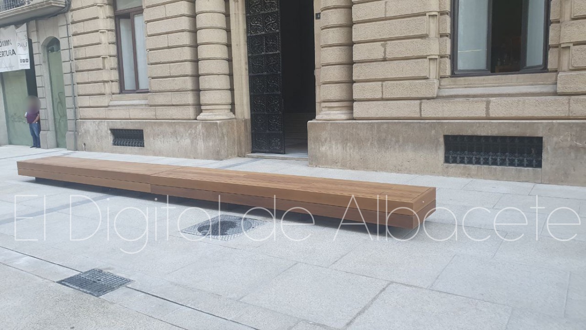 Nuevos bancos en Albacete