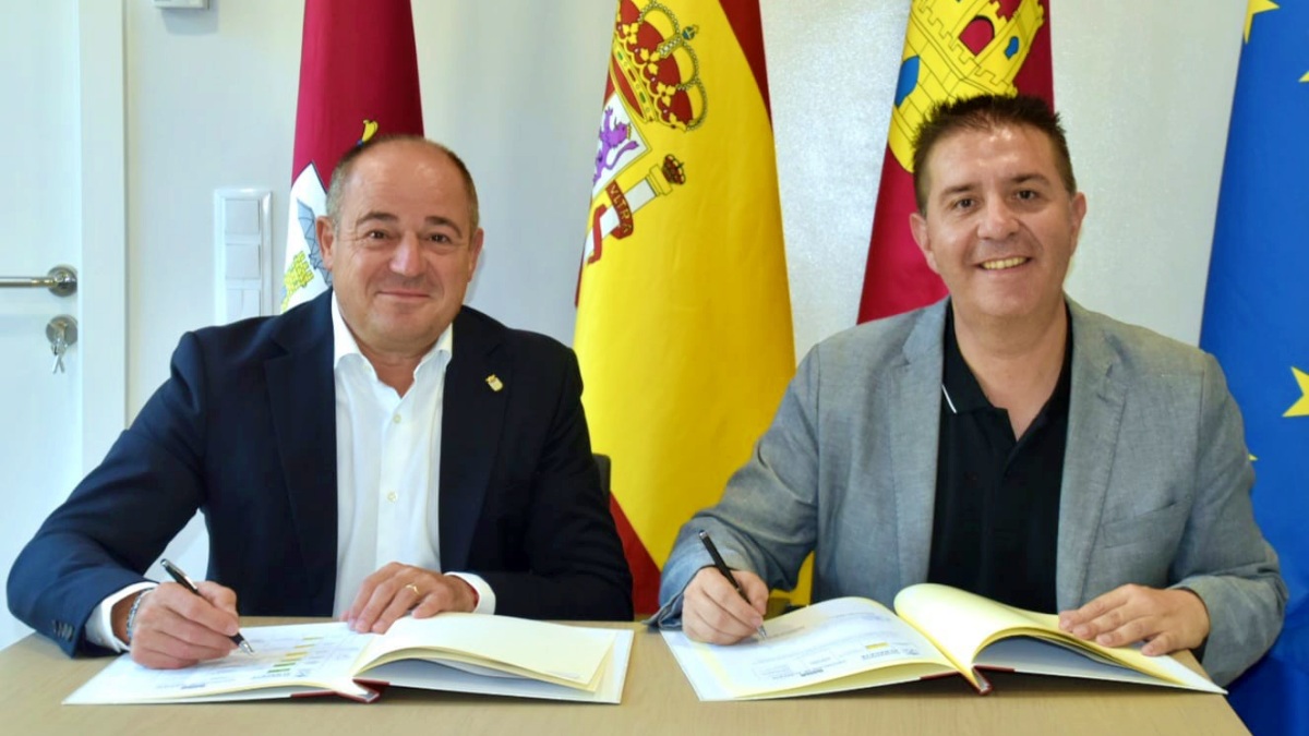 Emilio Sáez, alcalde de Albacete, y Santiago Cabañero, presidente de la Diputación provincial