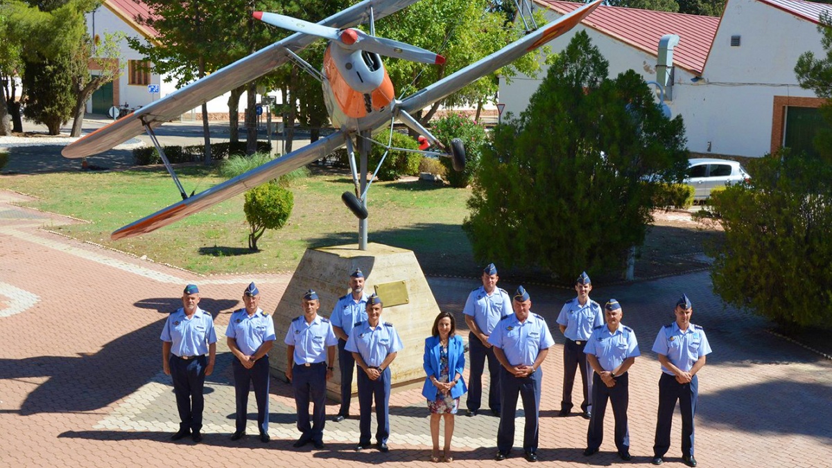 La Ministra Robles en su visita a la Maestranza Aérea de Albacete