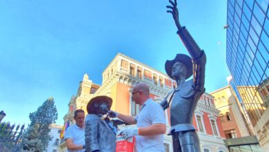 Don Quijote y Sancho en la Diputación de Albacete