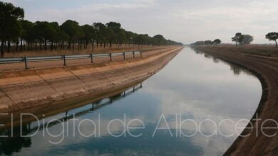 Trasvase Tajo-Segura a su paso por Barrax (Albacete)