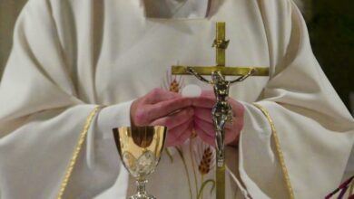 Sacerdote - Foto de archivo - Albacete