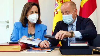Emilio Sáez, alcalde de Albacete, y Margarita Robles, Ministra de Defensa