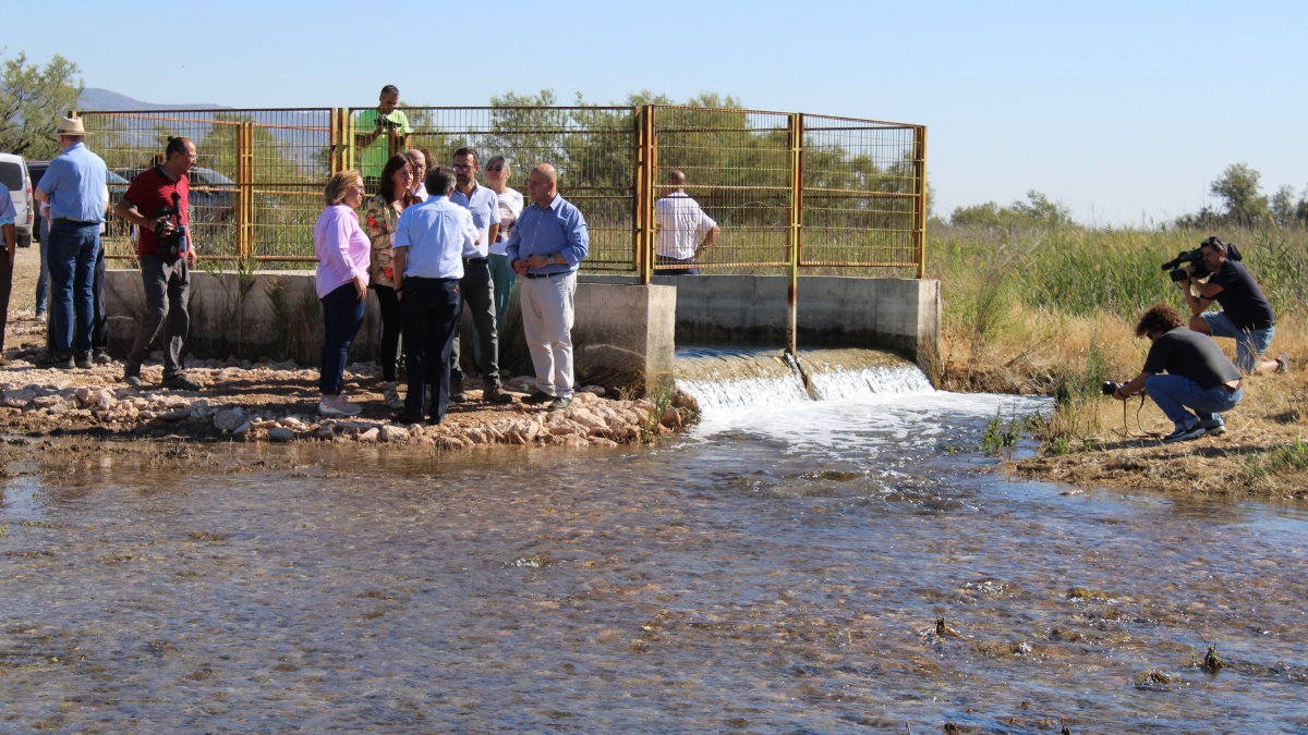 La portavoz y el director general de Medio Natural de Castilla-La Mancha han visitado el Parque Nacional de las Tablas de Daimiel / JCCM