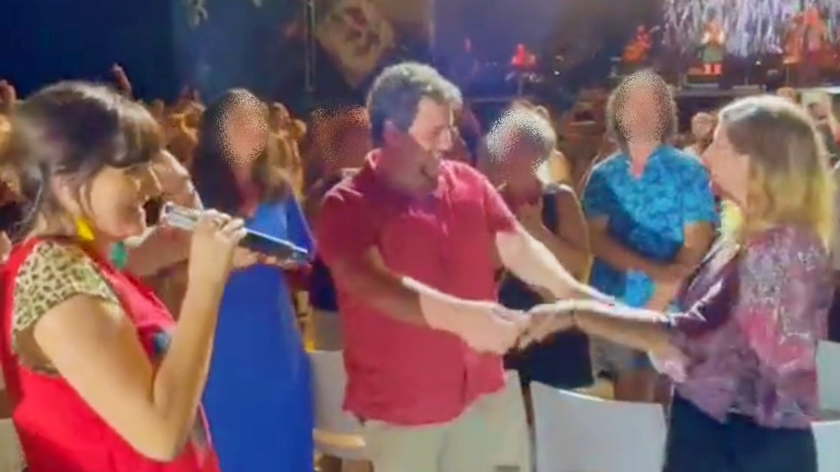 El amor triunfó en un concierto de la albaceteña Rozalén