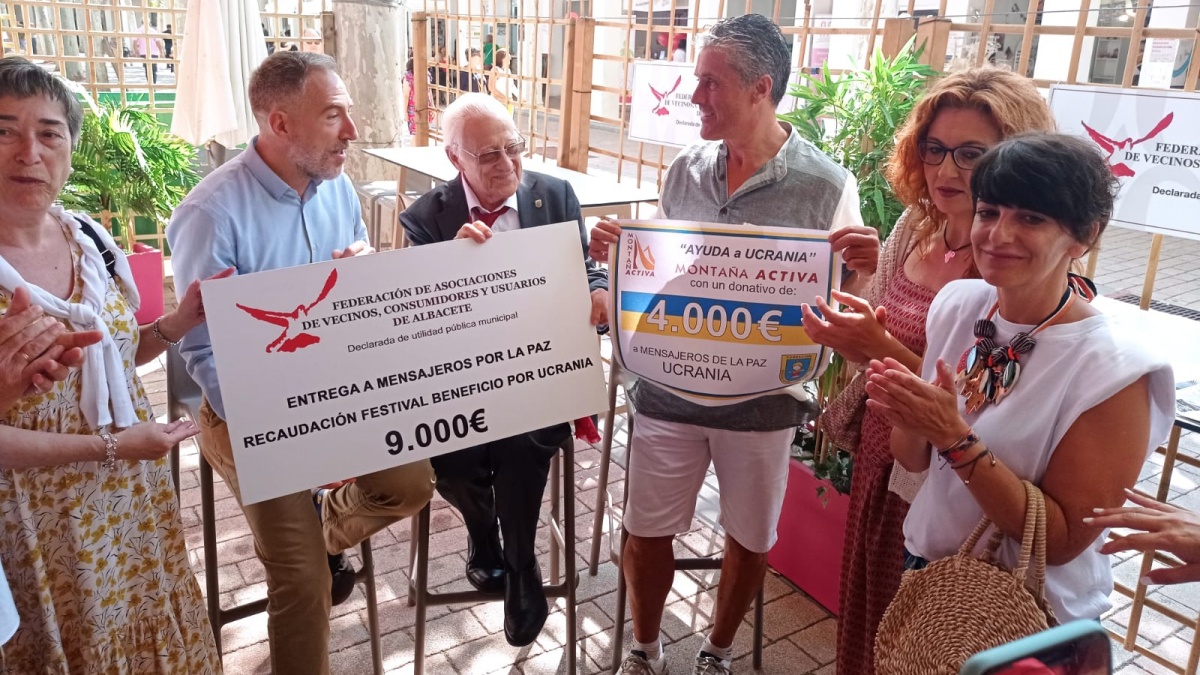 Entrega recaudación a Mensajeros de la Paz en Albacete / Ayto. Albacete