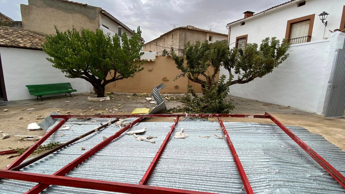 Rachas de hasta 120 kilómetros por hora en provocan importantes destrozos en este pueblo de Castilla-La Mancha / Ayto. Castejón